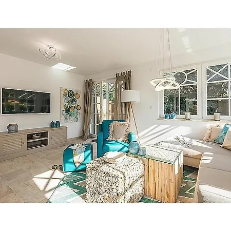 Dom wakacyjny Baltic Sea House Seagrass Fireplace Prerow